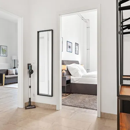 Mint Apartment Ueber Der Stadt Parken Kueche Wifi Berlin Exterior photo