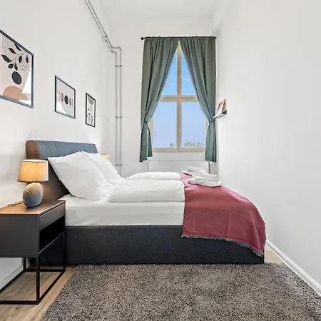 Mint Apartment Ueber Der Stadt Parken Kueche Wifi Berlin Exterior photo