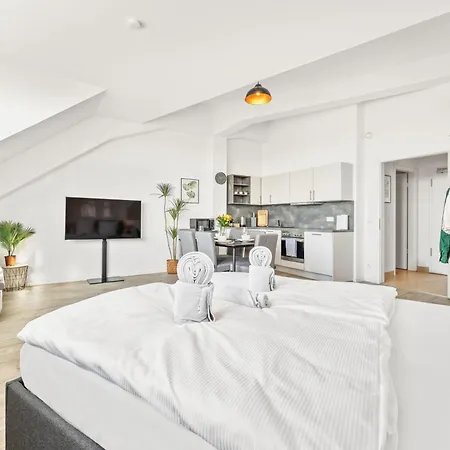 Mint Apartment Ueber Der Stadt Parken Kueche Wifi Berlin Exterior photo