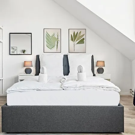 Mint Apartment Ueber Der Stadt Parken Kueche Wifi Berlin Exterior photo