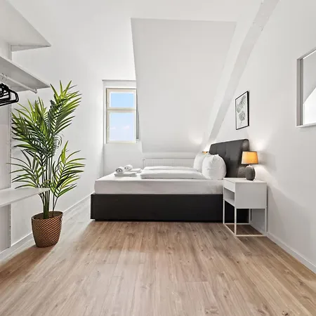 Mint Apartment Ueber Der Stadt Parken Kueche Wifi Berlin Exterior photo