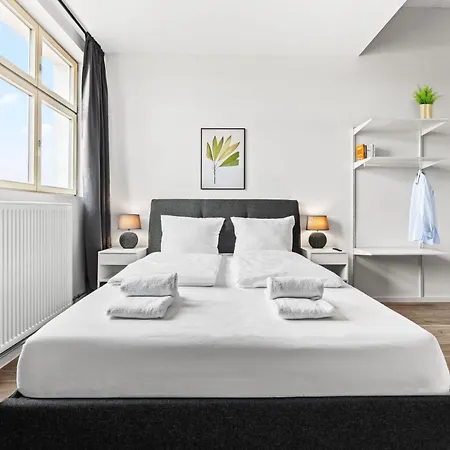 Mint Apartment Ueber Der Stadt Parken Kueche Wifi Berlin Exterior photo
